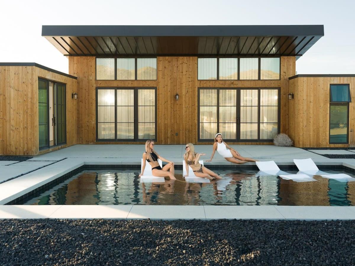 The Lunawood - Lux Pool And * Joshua Tree