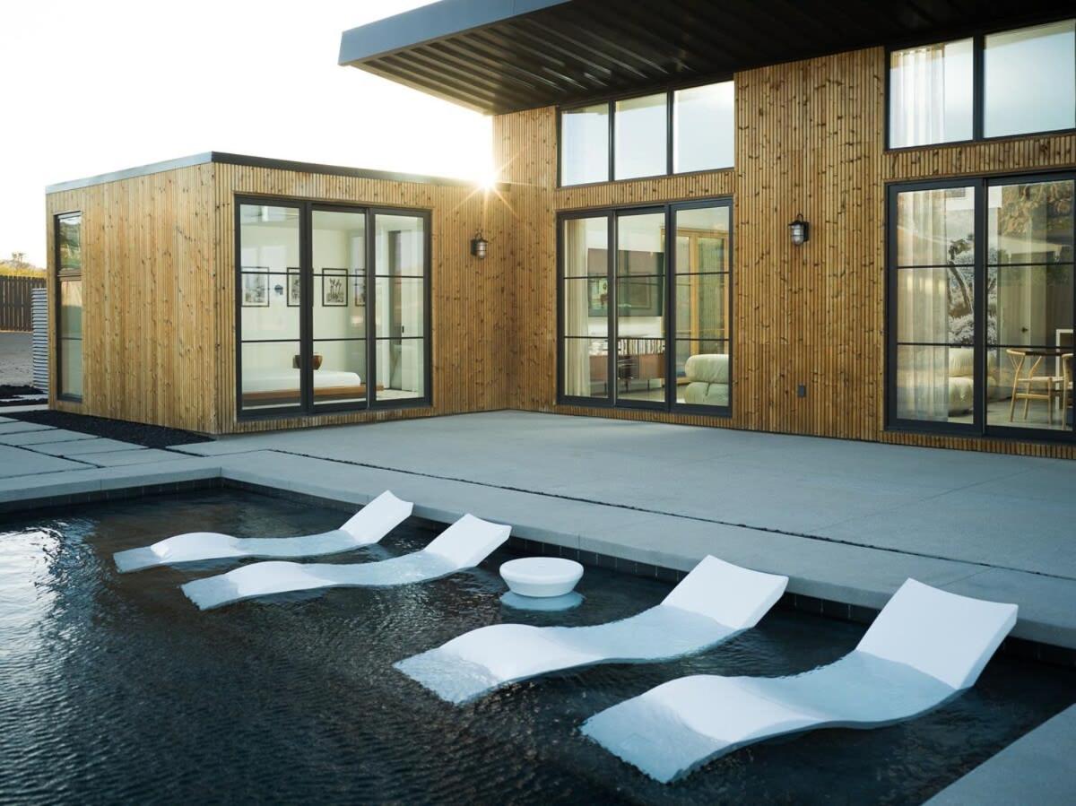 The Lunawood - Lux Pool And Joshua Tree
